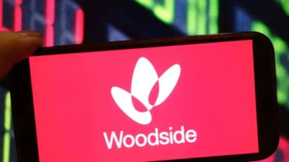https://stocktwits.com/news-articles/markets/equity/woodside-energy-draws-early-bullish-chatter-on-probable-louisiana-lng-stake-sale-to-saudi-aramco/chiqOrGRbZH