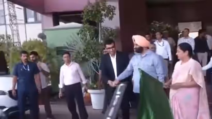 Delhi Chief Minister Rekha Gupta flags off Uber ride-sharing service (Photo/ANI)