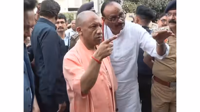 UP CM Yogi Adityanath reaches Aliganj (Photo/ANI)