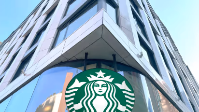 https://stocktwits.com/news-articles/markets/equity/starbucks-workers-union-expands-strike-120-stores-85-cities/cL5aT9ORELB