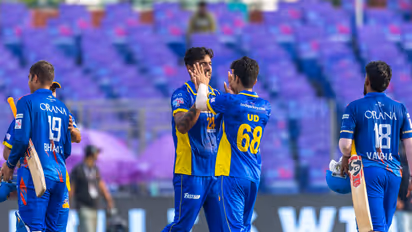 Purani Dilli 6 and North Delhi Strikers players (Photo: DPL)