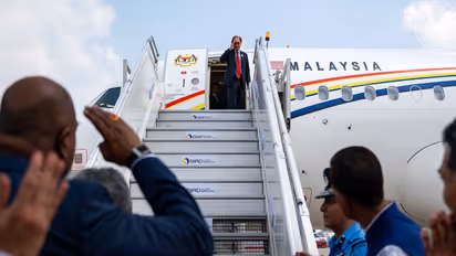 Malaysian PM Anwar Ibrahim leaves New Delhi for Kerala after BRICS Summit, heads to Keralam as part of India visit (Photo: x/@anwaribrahim)