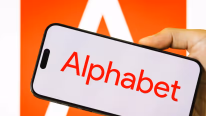 https://stocktwits.com/news-articles/markets/equity/googl-stock-gains-after-hours-alphabet-replace-verizon-dow-jones-retail-eyes-400-level/cZKUA3aR7OE