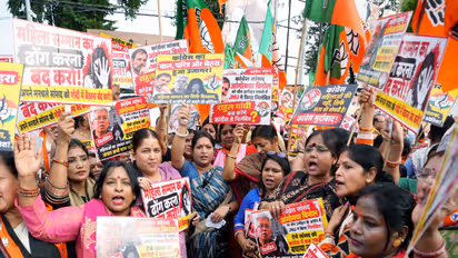 BJP Mahila Morcha members (Photo/ANI)