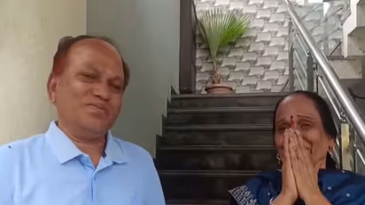 Abhijeet Dipke's parents Bhagwanrao Dipke, Anita Dipke (Photo/ANI)