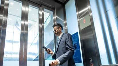 Otis Worldwide Stock Falls After 2025 Outlook, Q4 Profit Disappoint Wall Street: Retail’s Still Bullish