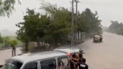 Fire Department rescues people stranded in floodwaters (Photo/ANI)