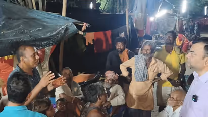 Bhagalpur Secretary In-Charge inspects flood relief camps (Photo/ANI)