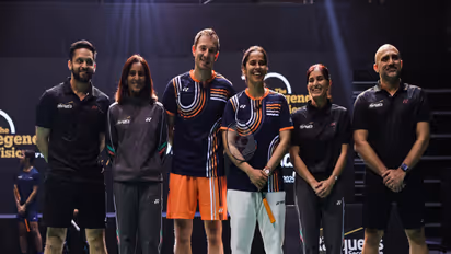 Parupalli Kashyap, Aparna Popat, Peter Gade, Saina Nehwal, Sayali Gokhale and Anand Pawar (Photo: LV Legacy Tour)