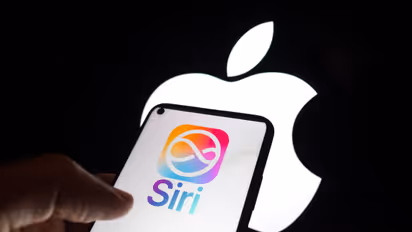 https://stocktwits.com/news-articles/markets/equity/gene-munster-personalized-ai-apple-meta-big-profit-machine-siri-ai-muse/cZMimEjRBf3