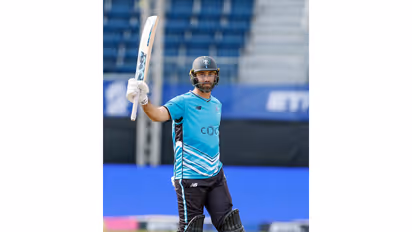 Glenn Maxwell celebrating his fifty. (Photo: ETPL)