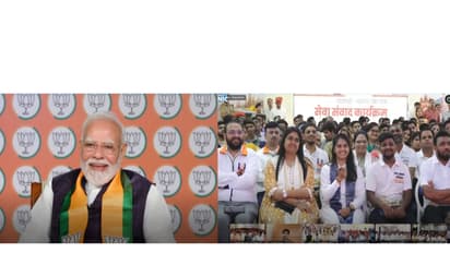Prime Minister Narendra Modi interacts with Seva Yatris (Photo/ANI-DD)