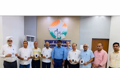 Haryana Chief Electoral Officer showing draft rolls copy (Photo: Haryana/CEO)