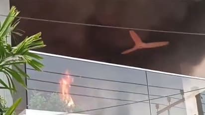 Former Andhra Minister Jogi Ramesh’s house set on fire in Ibrahimpatnam (Photo/ANI)