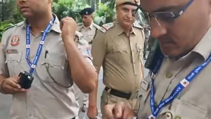 Police personnel use body cams at Jantar Mantar (Photo/ANI)
