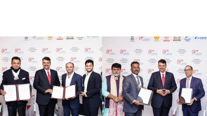 Mahatashtra Chief Minister Devendra Fadnavis signs MoUs at WEF 2026 (Photo/ @CMOMaharashtra)