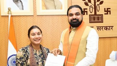 LJP(RV) Shambhavi Choudhary on Thursday met Bihar Chief Minister of Samrat Choudhary (Photo/Office of Shambhavi Choudhary)