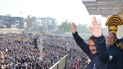 HP CM Sukhu leads anti-Chitta awareness walkathon. (Photo:CMO)