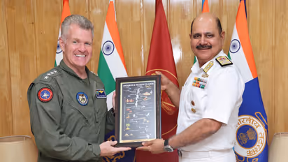 US Pacific Command (PACOM) commander Admiral Samuel Paparo met Vice Admiral Vineet McCarty, Commander-in-Chief of the Andaman and Nicobar Command (Photo/X@USAndIndia)