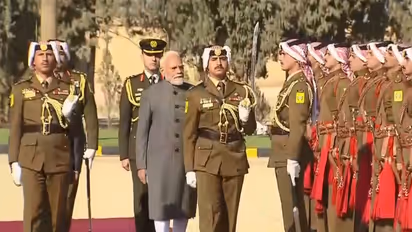 Prime Minister Narendra Modi receives a ceremonial welcome upon his arrival in Amman, Jordan (Photo/ANI)