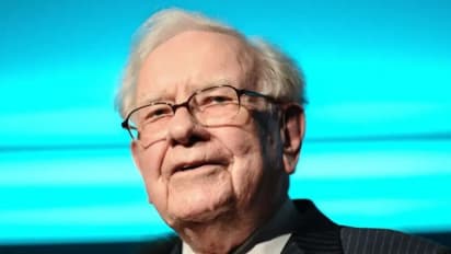 https://stocktwits.com/news-articles/markets/equity/warren-buffett-farewell-berkshire-hathaway-annual-report/cLPcqI4RE2F
