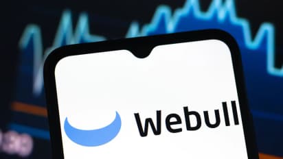 https://stocktwits.com/news-articles/markets/equity/bull-stock-hits-six-month-high-and-clears-200-dma/cZZSj7TR7vw