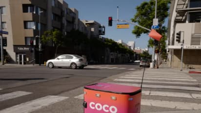 DoorDash Gets In On Robot Deliveries With Uber Eats, Grubhub As Food Apps Eye Efficiency