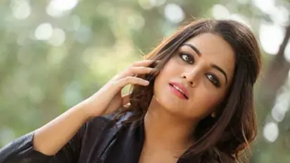 Bombshell Wamiqa Gabbi is all set for a Mollywood debut!
