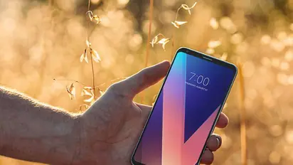 LG V30 launched with flagship-worthy specs: OLED display, dual cameras and more