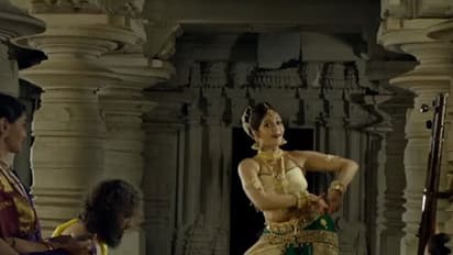 'ಅಲ್ಲಮ' ಚಿತ್ರವಿಮರ್ಶೆ: ಬಯಲು ಚಿತ್ರಮಂದಿರದೊಳಗೆ