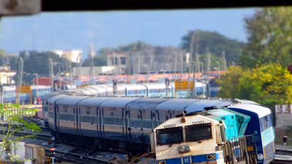 Delhi-Goa Nizamuddin Express gets delayed by 20 minutes as gateman falls asleep