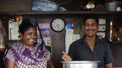 'ഭര്ത്താവുണ്ടാക്കിത്തരുന്ന ചായയാണ് ലോകത്തിലെ ഏറ്റവും നല്ല ചായ', എജ്ജാതി പ്രണയം!