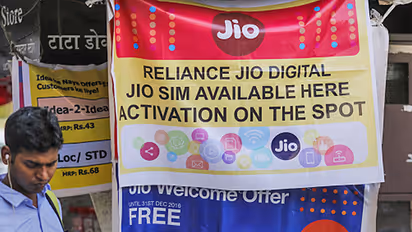Jio effect: After telcos, govt fuming over ₹685 crore free data, voice costs