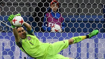 ക്ലോഡിയോ ബ്രാവോ വീരനായകന്; പോര്ച്ചുഗലിനെ വീഴ്ത്തി ചിലെ ഫൈനലില്