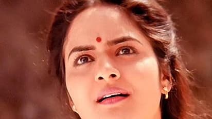 அழகில் அப்படியே அம்மாவை உரித்து வைத்திருக்கும் நடிகை மதுபாலா மகள்கள்...அக்கா, தங்கச்சி மாதிரி இல்ல இருக்கு...!