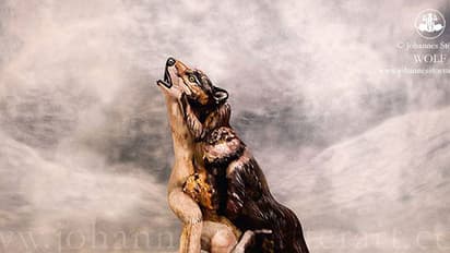 മൂന്ന് നഗ്‌ന സുന്ദരികളും ഒരു ചെന്നായയും