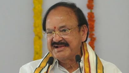 മലയാളത്തിൽ പ്രസംഗിച്ച് കൈയ്യടി നേടി ഉപരാഷ്ട്രപതി വെങ്കയ്യ നായിഡു