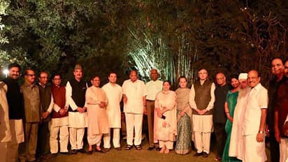ಬಿಜೆಪಿ ಮಣಿಸಲು ಸೋನಿಯಾ ಔತಣಕೂಟ