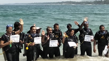 ಸಮುದ್ರ ಕಾಪಾಡಲು ನೀರಿನೊಳಗೇ ಸಭೆ!