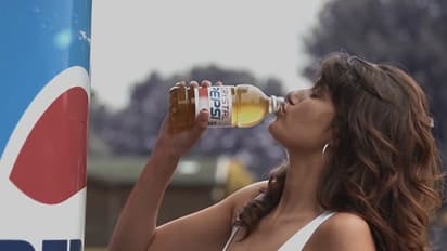 ഈ വീഡിയോ നിങ്ങളെ ഒരിക്കലും പെപ്സി കാണിക്കാന്‍ ഇഷ്ടപ്പെടുന്നില്ല.!