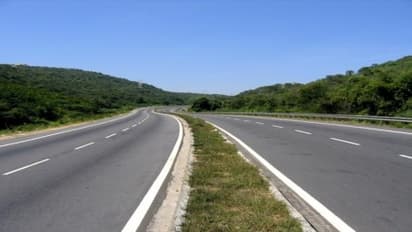 அட ச்சே..! அமெரிக்கர்களிடமும் லஞ்சம் வாங்கிய இந்திய அதிகாரிகள்..!