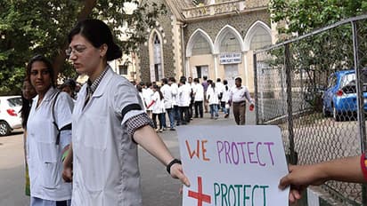 Assault by patients' relatives: Mumbai doctors go on mass leave