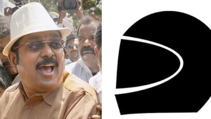 ஹெல்மெட்டை காட்டி தொப்பியை மறைக்கும் வியூகம்: ஆர்.கே.நகரில் எடுபடுமா?