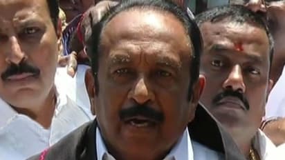 போனில் என் மனைவி கதறி அழுகிறார்...! அவருக்கு எப்படி ஆறுதல் கூறுவேன்! - வைகோ வேதனை!