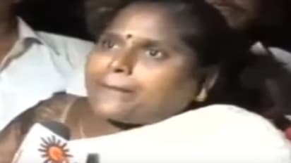 பணப்பட்டுவாடா செய்த அமைச்சர்கள் - ஓட ஓட விரட்டியடித்த ஆர்.கே.நகர் பொதுமக்கள்....