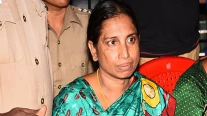 రాజీవ్ గాంధీ హంతకురాలు నళినికి పెరోల్