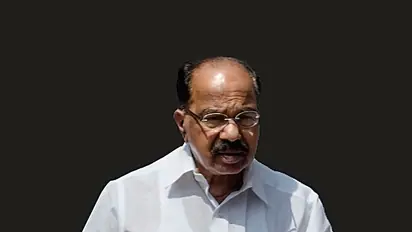 Veerappa Moily invites TDP to join UPA for upcoming Lok Sabha elections