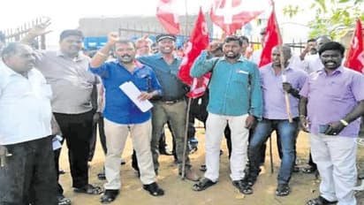 புதிய சாராயக் கடைகள் திறப்பதை கைவிடுங்க - அரசுக்கு டாஸ்மாக் பணியாளர்கள் கோரிக்கை...