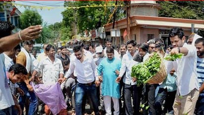 ರೈತರ ಮೇಲೆ ಪೊಲೀಸರ ಫೈರಿಂಗ್ : 6 ಸಾವು