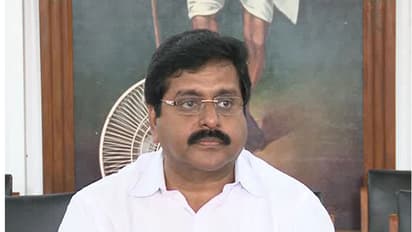 അനധികൃത സ്വത്തുസമ്പാദന കേസ്: മുന്മന്ത്രി ശിവകുമാറിനെതിരെ വിജിലന്സ് കോടതിയില് എഫ്ഐആര് സമര്പ്പിച്ചു